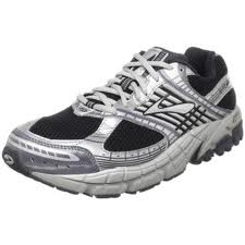 brooks motion control running shoes